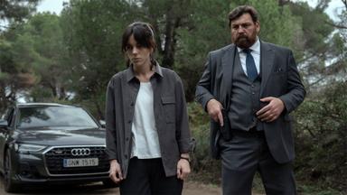 Poster episodio Reina roja 1x2