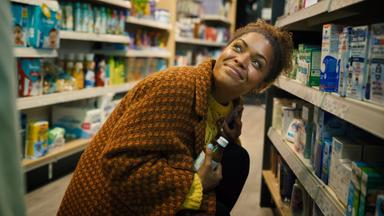 Poster episodio Mensajes de medianoche 1x1