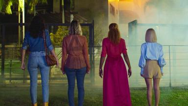 Poster episodio Maldivas 1x1