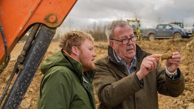 Poster episodio La Granja de Clarkson 2x6