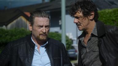 Poster episodio La caza 1x2