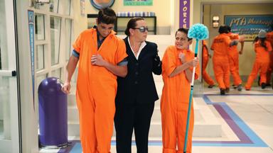 Poster episodio Liv y Maddie 2x11