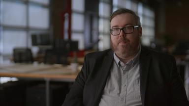 Poster episodio Hey Beautiful: Anatomy of a Romance Scam 1x3