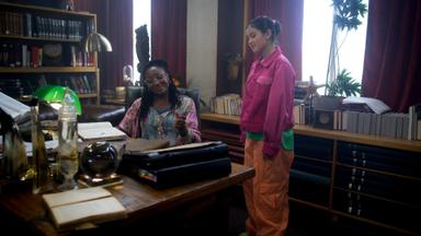 Poster episodio Me desperté vampira 1x5