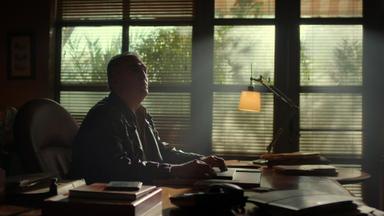 Poster episodio The Rainmaker 1x8