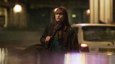 Poster episodio Les Disparues de la gare 1x1