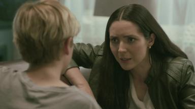 Poster episodio Más allá de ti 1x4