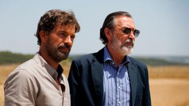Poster episodio Entre tierras 2x2