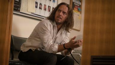 Poster episodio Upright 1x7