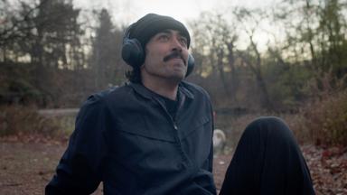 Poster episodio People Like Me 1x3