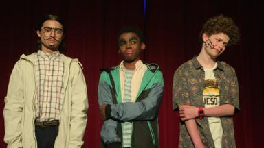 Poster episodio Everything Sucks! 1x4