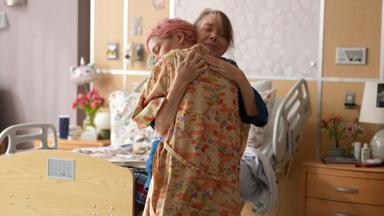 Poster episodio Morir de placer 1x8