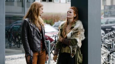 Poster episodio Los visitantes 1x6