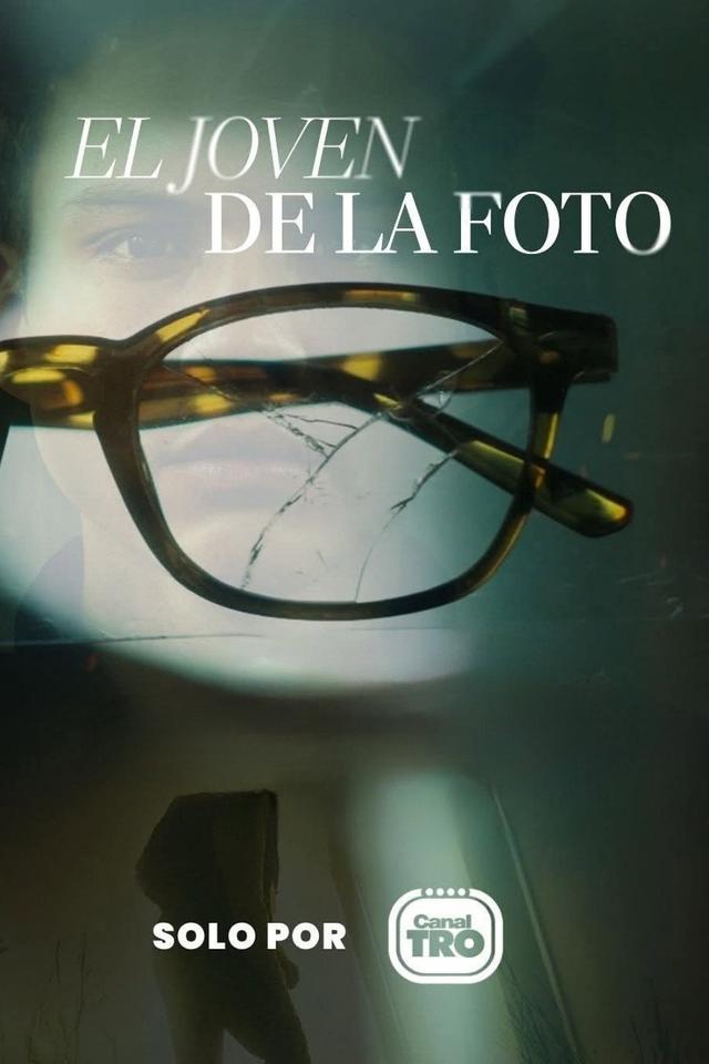 Poster El Joven de la Foto
