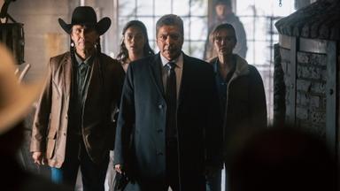 Poster episodio Marshals: Una historia de Yellowstone 1x13