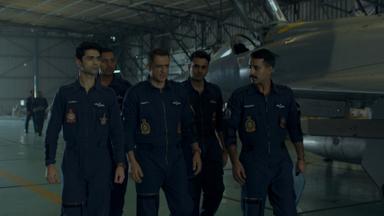 Poster episodio Operación Safed Sagar: La misión más alta de la Fuerza Aérea India 1x4