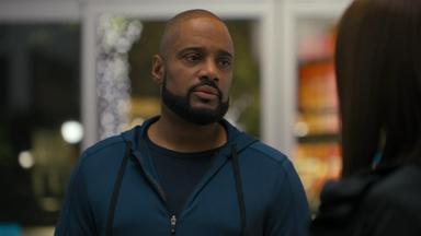 Poster episodio Beauty in Black 1x14