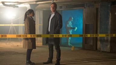 Poster episodio Stan Lee's Lucky Man 1x6