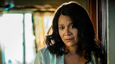 Poster episodio Black Mafia Family 1x6