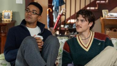 Poster episodio Adultos 1x4