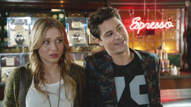 Poster episodio Fingiendo 1x4