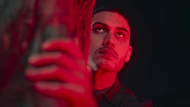 Poster episodio Oscuro deseo 1x14